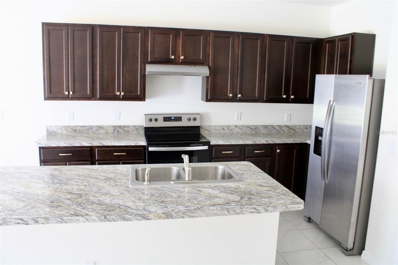 1256 Yellow Finch Drive, Davenport, FL 33837 Photo