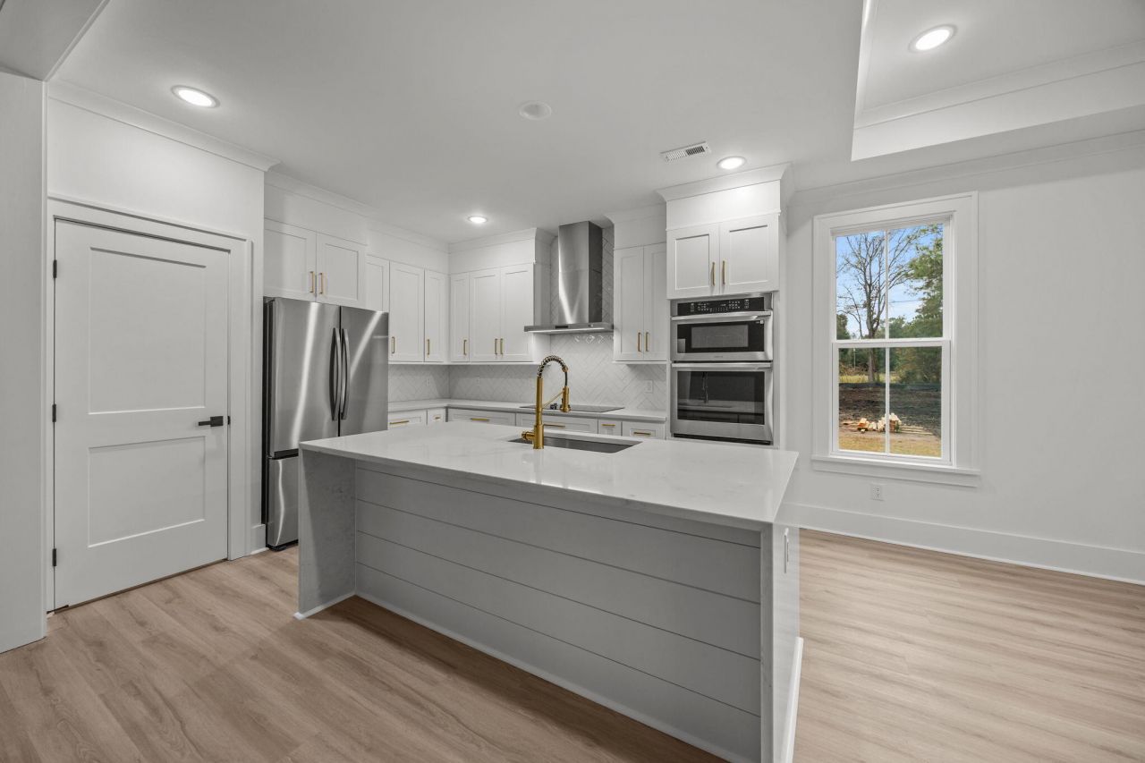 2828 River Road Photo 10