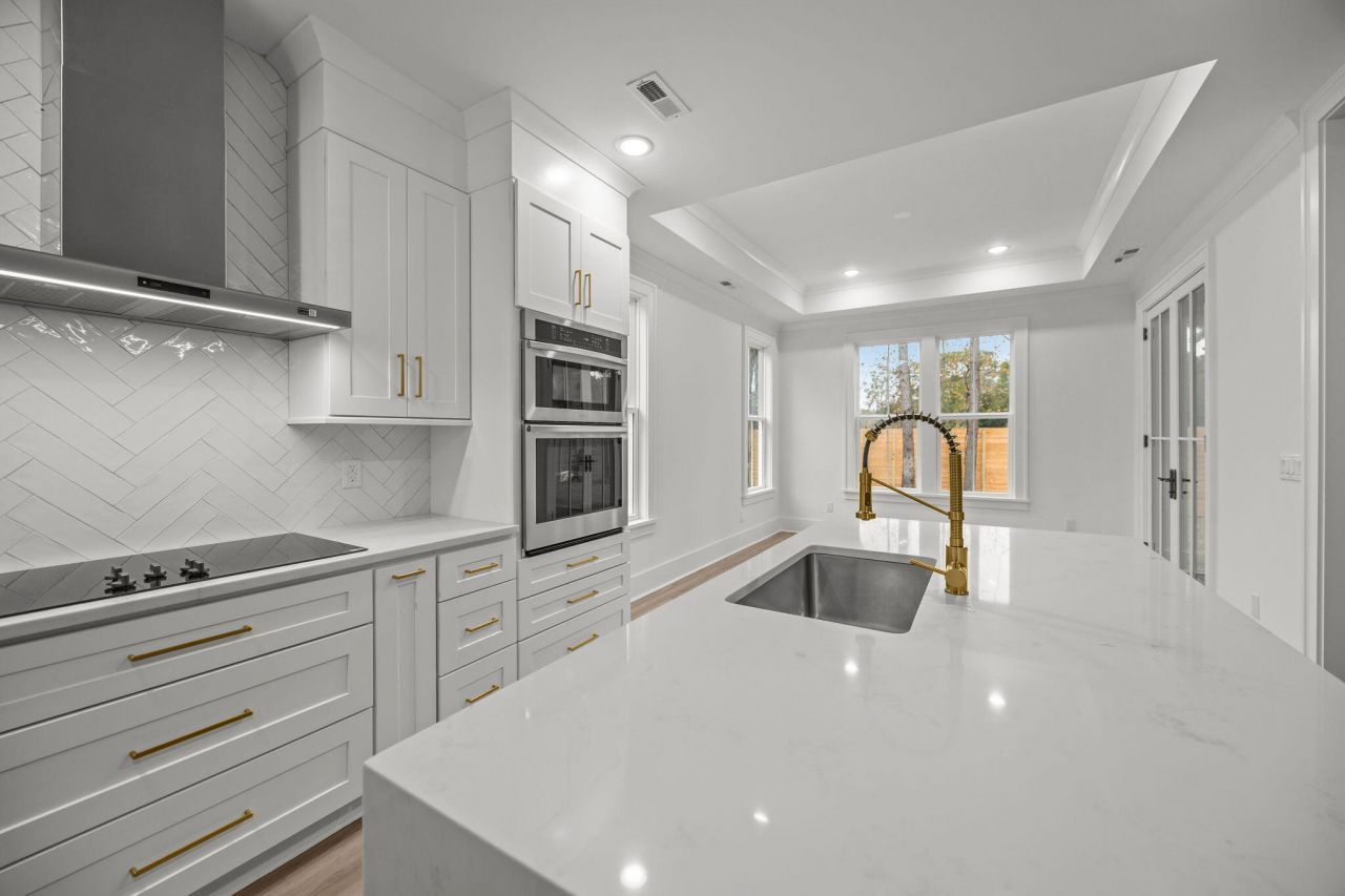 2828 River Road Photo 16