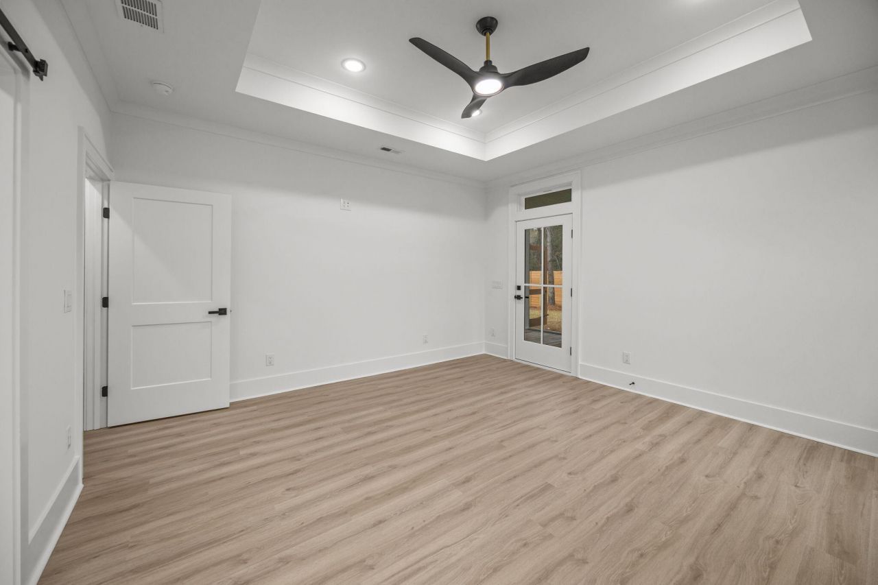 2828 River Road Photo 23