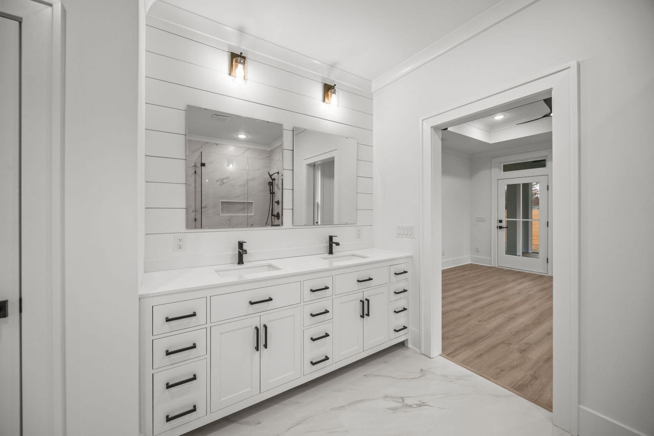 2828 River Road Photo 27