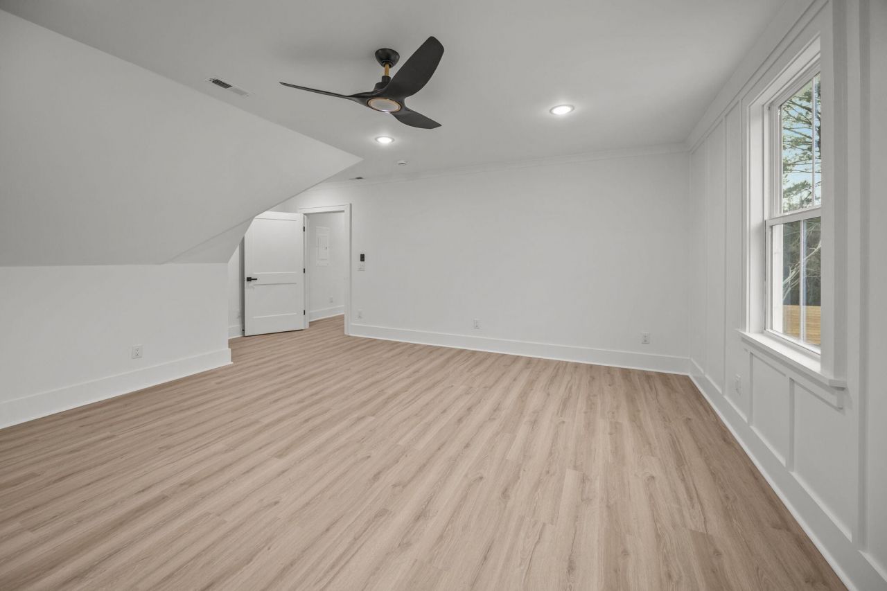 2828 River Road Photo 36