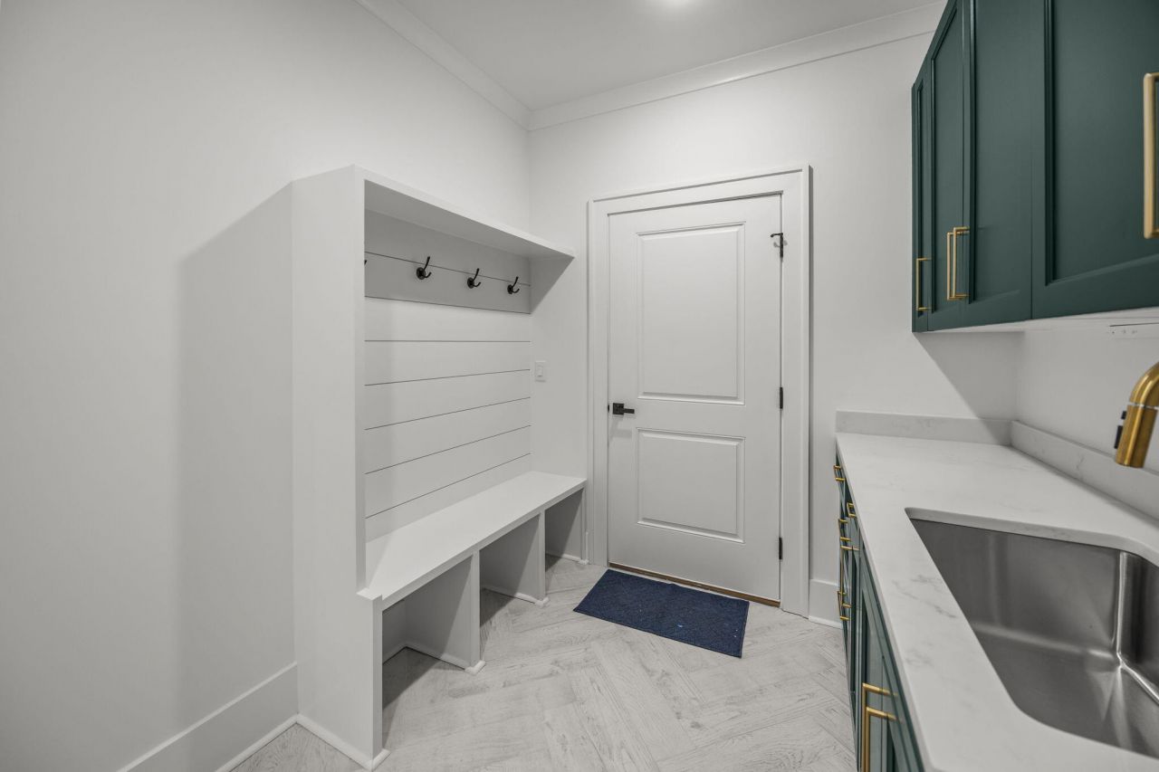 2828 River Road Photo 44