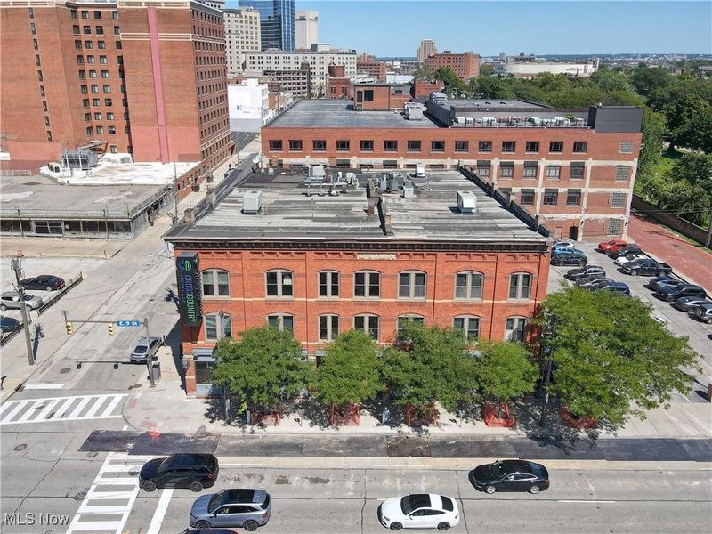 2217 E 9th Street, Unit 2nd fl, Cleveland, OH 44115 Photo 2
