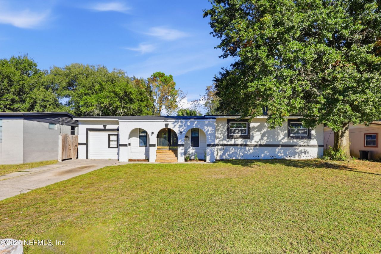 3517 Cesery Boulevard, Jacksonville, FL 32277 Main Photo