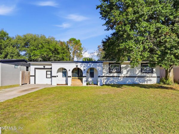 3517 CESERY Boulevard, Jacksonville, FL 32277
