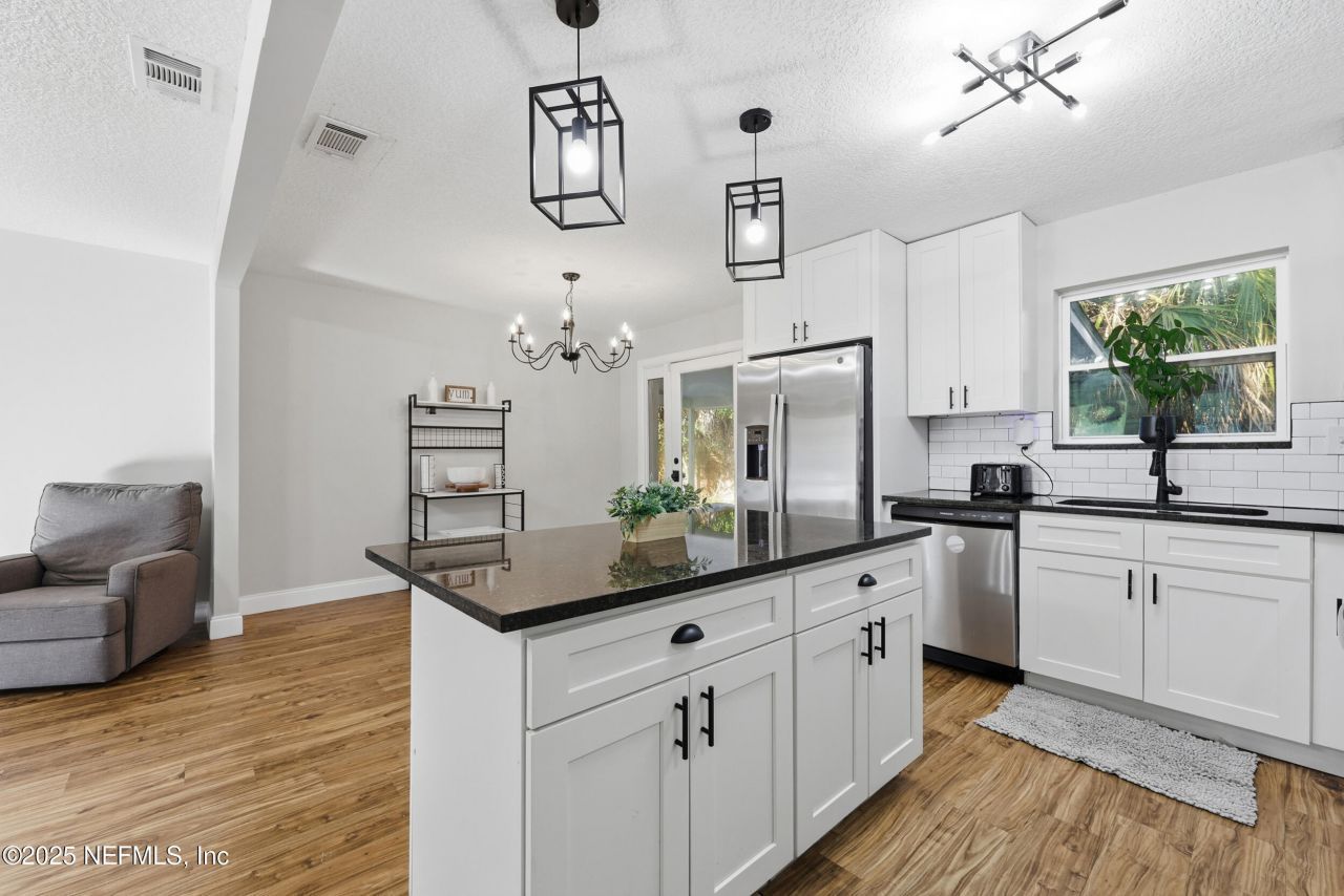 3517 Cesery Boulevard, Jacksonville, FL 32277 Photo