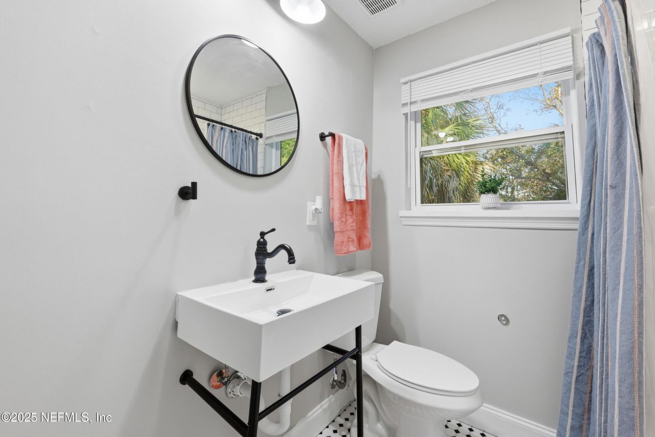 3517 Cesery Boulevard, Jacksonville, FL 32277 Photo