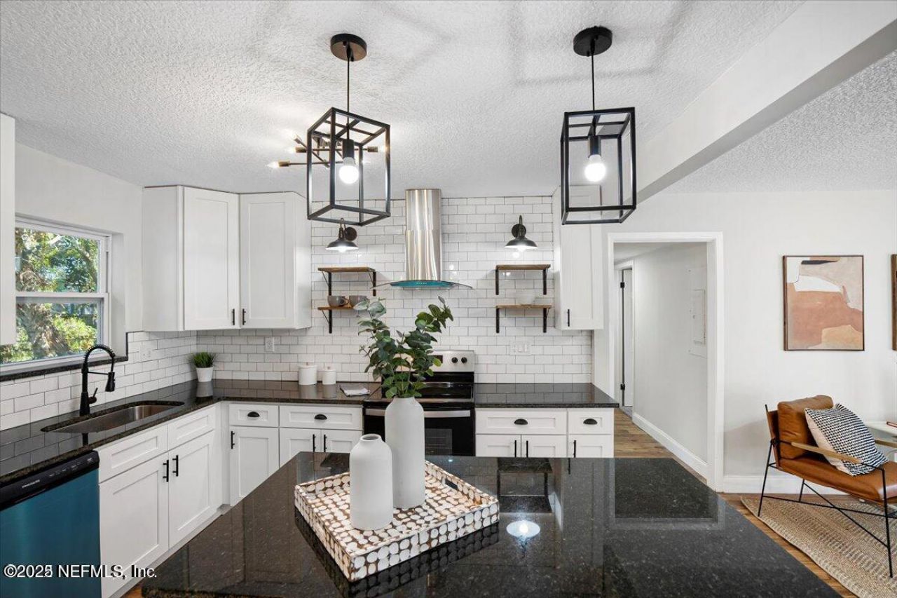 3517 Cesery Boulevard, Jacksonville, FL 32277 Photo