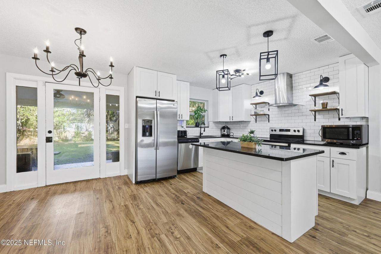 3517 Cesery Boulevard, Jacksonville, FL 32277 Photo