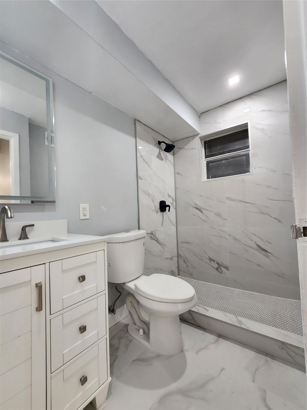 485 N Pine Island Road, Unit 204, Fort Lauderdale, FL 33324 Photo