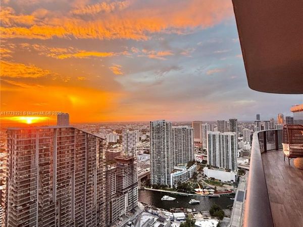 801 S Miami Ave, Unit 5209, Miami, FL 33130