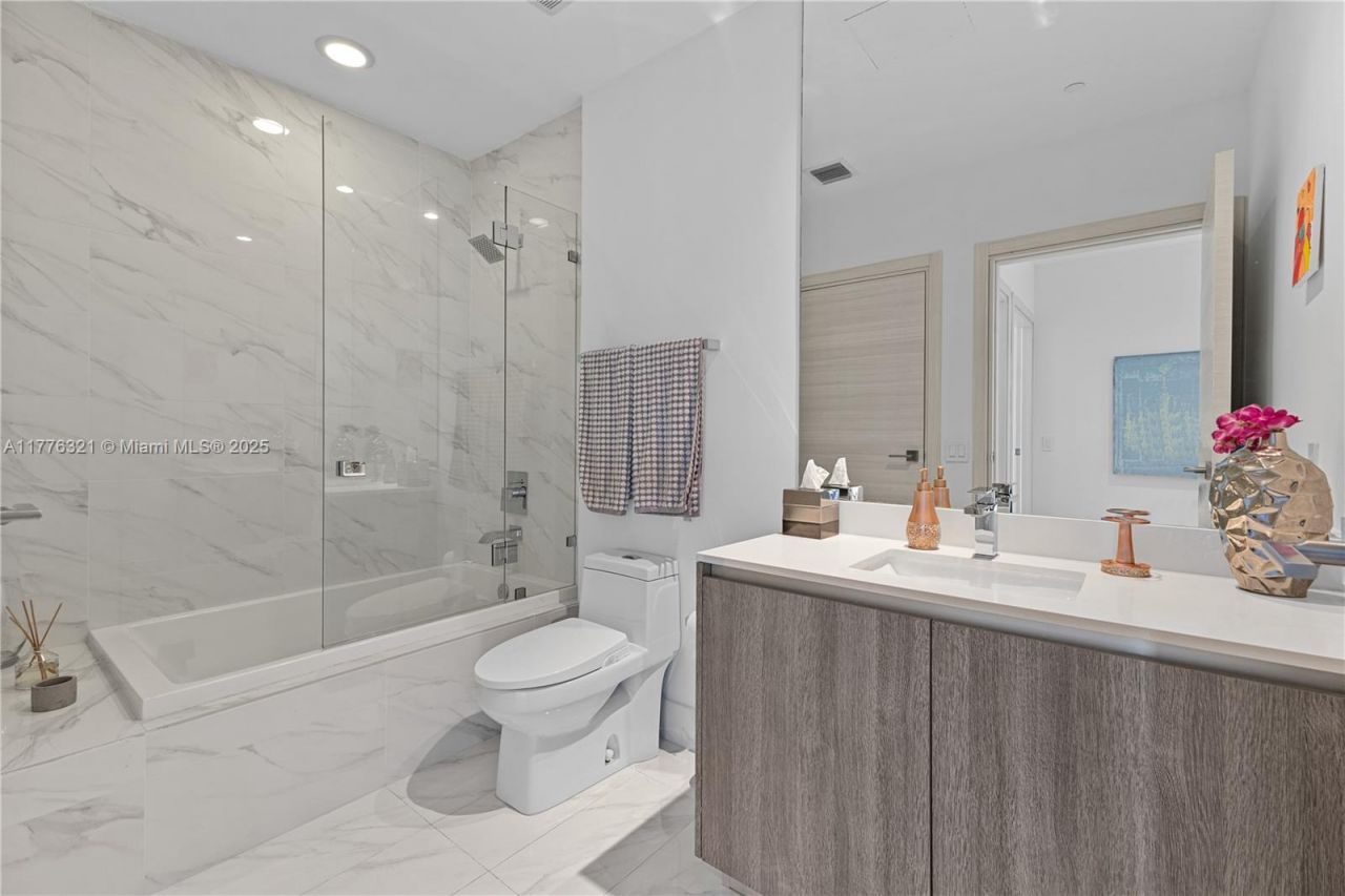 801 S Miami Ave, Unit 5209, Miami, FL 33130 Photo