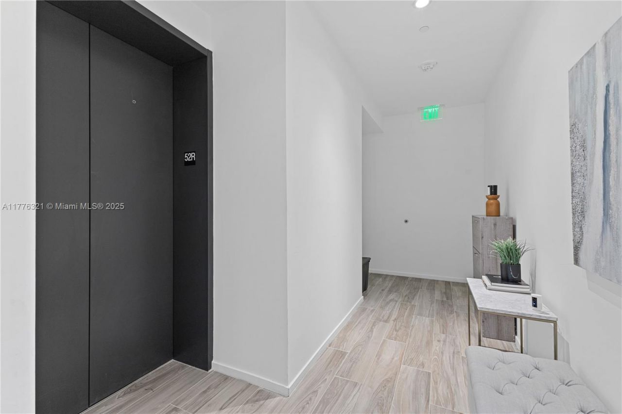 801 S Miami Ave, Unit 5209, Miami, FL 33130 Photo