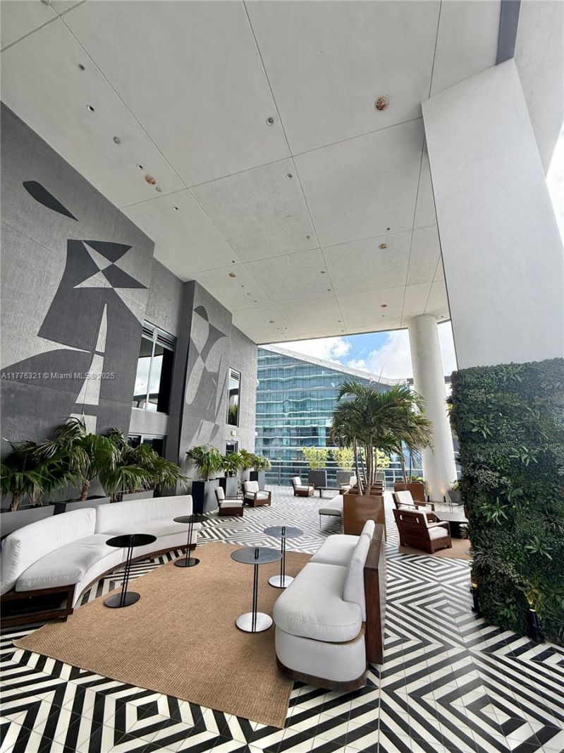 801 S Miami Ave, Unit 5209, Miami, FL 33130 Photo