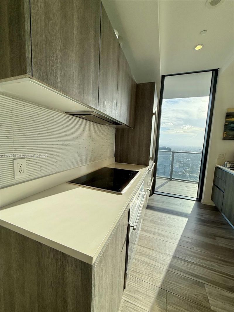 801 S Miami Ave, Unit 5209, Miami, FL 33130 Photo