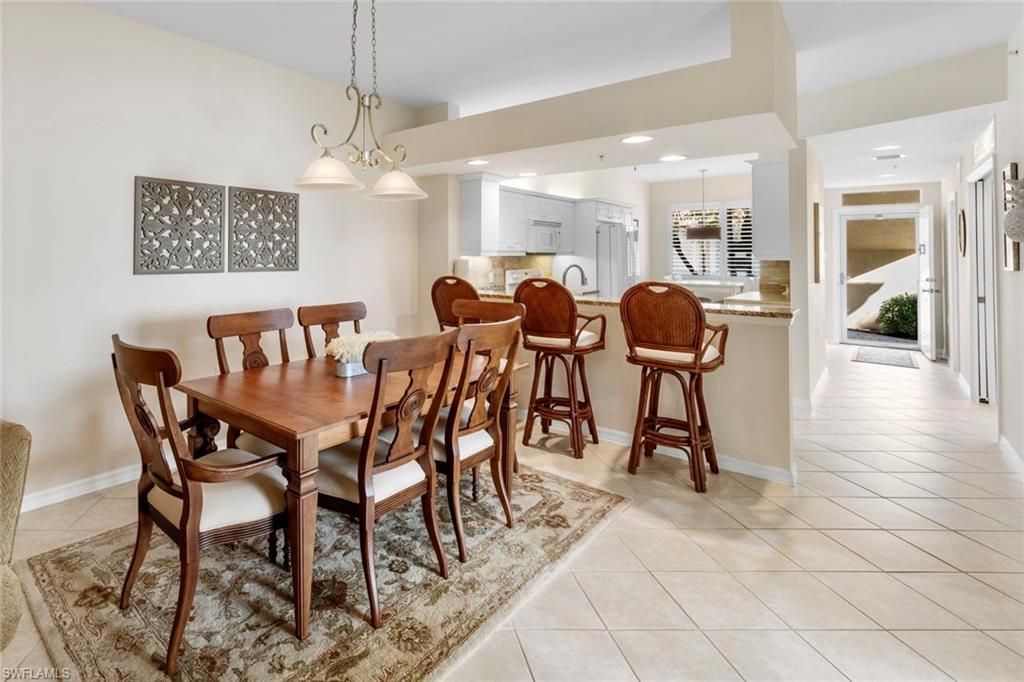 2370 Hidden Lake Ct, Unit 8301, Naples, FL 34112 Photo