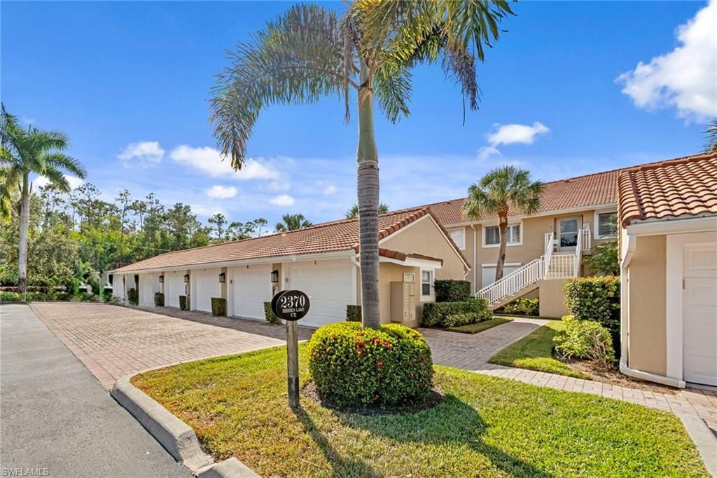 2370 Hidden Lake Ct, Unit 8301, Naples, FL 34112 Photo