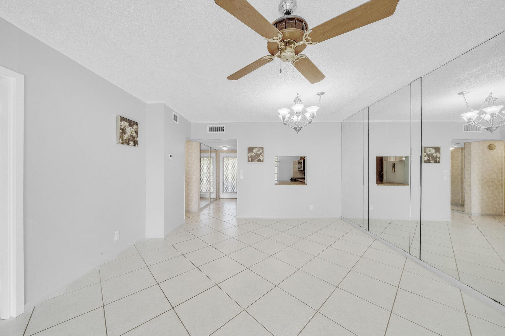 1035 Country Club Drive, Unit 407, Margate, FL 33063 Photo