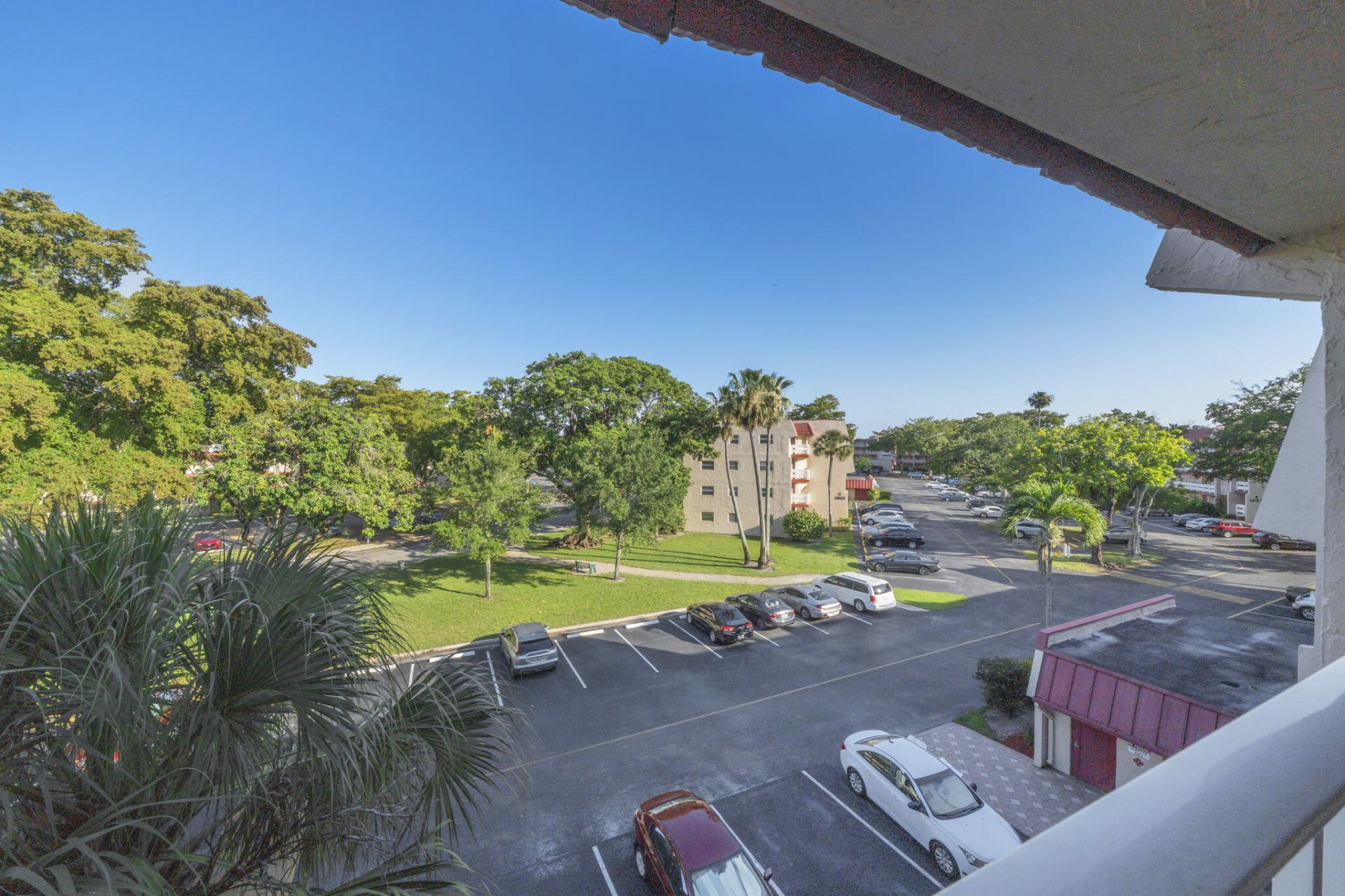 1035 Country Club Drive, Unit 407, Margate, FL 33063 Photo