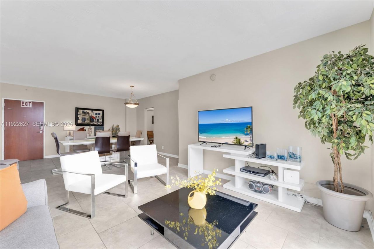 3801 S Ocean Dr, Unit 7V, Hollywood, FL 33019 Photo