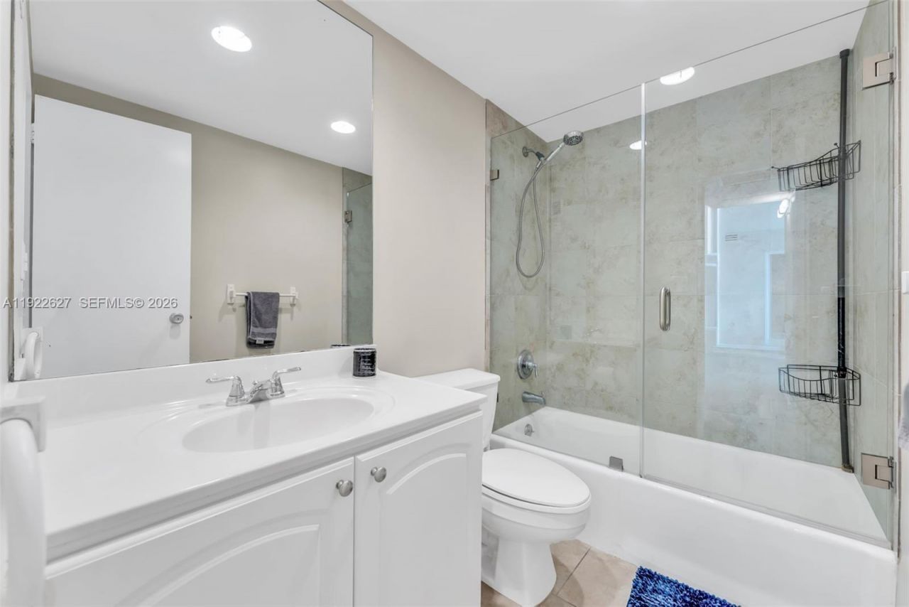 3801 S Ocean Dr, Unit 7V, Hollywood, FL 33019 Photo