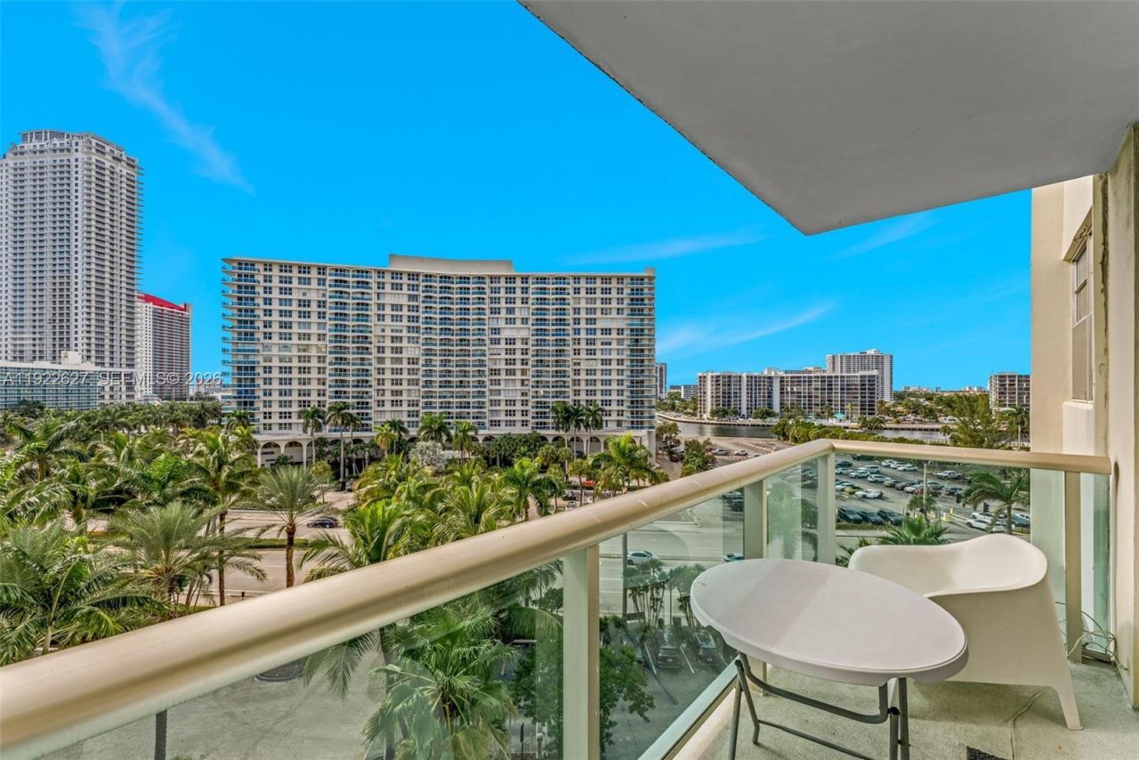 3801 S Ocean Dr, Unit 7V, Hollywood, FL 33019 Photo