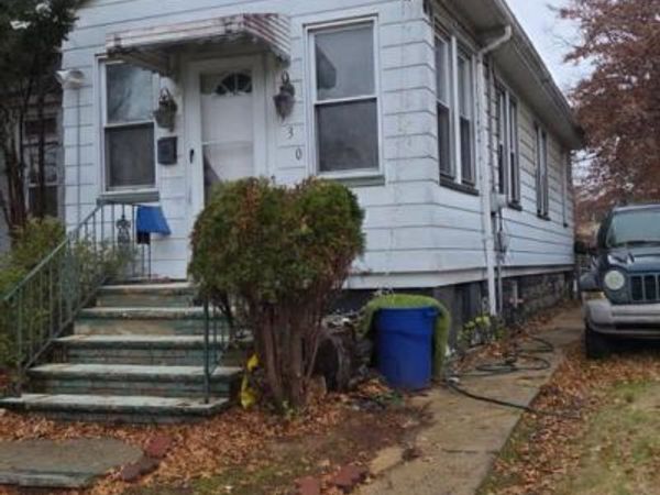 930 Drake Avenue, ROSELLE, NJ 07203