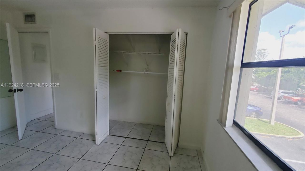 15342 SW 72nd St, Unit 17-24, Miami, FL 33193 Photo