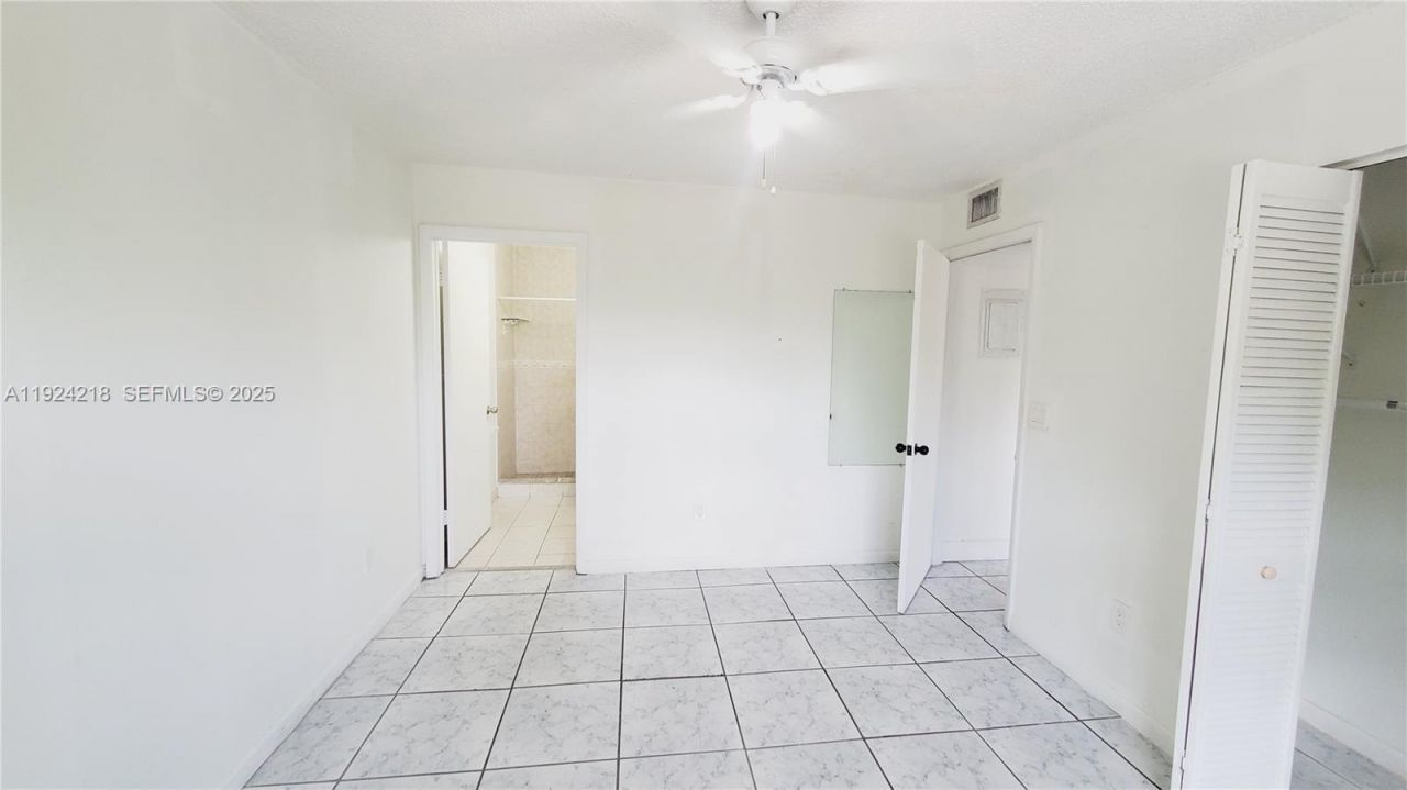 15342 SW 72nd St, Unit 17-24, Miami, FL 33193 Photo