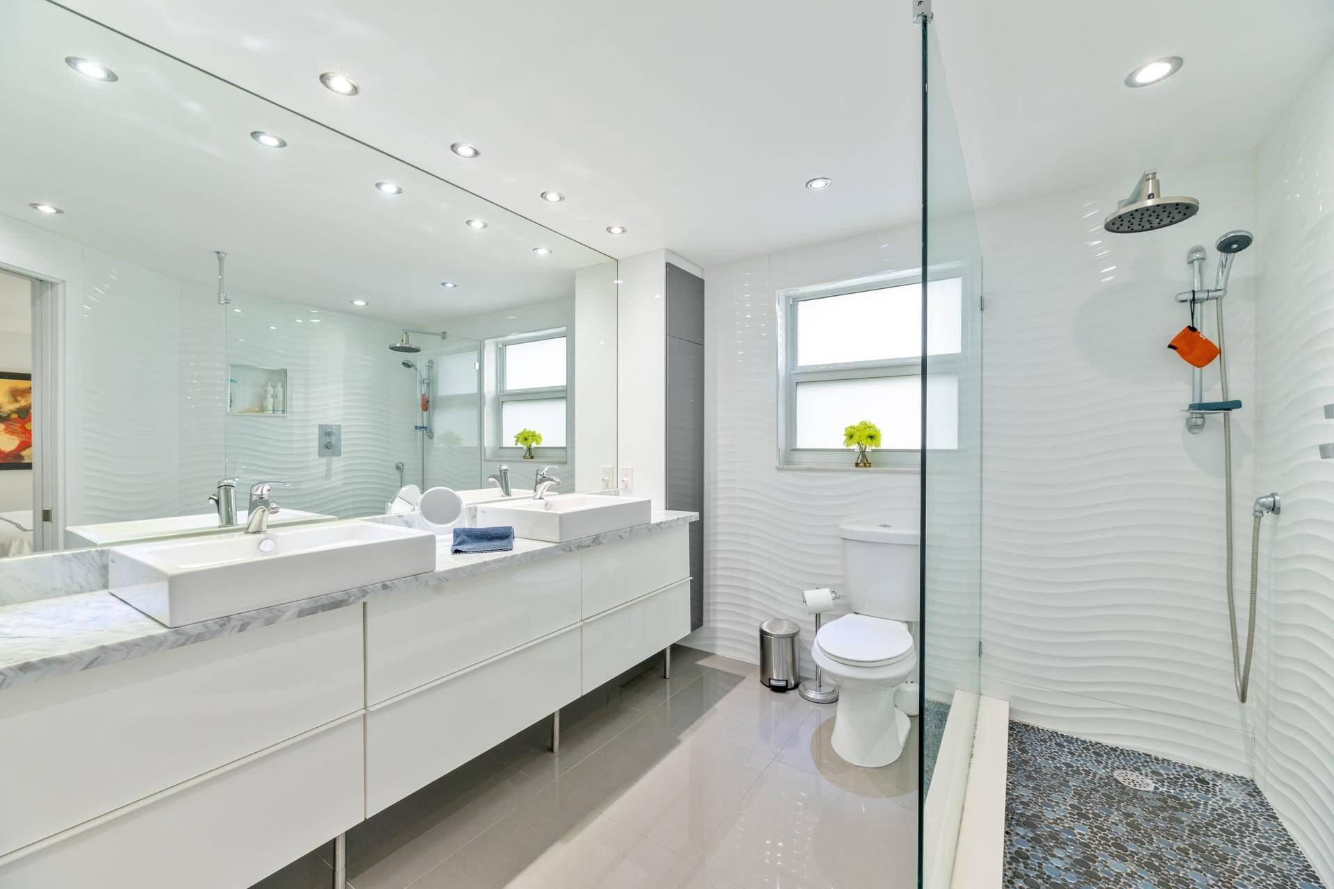 2950 N Palm Aire Drive, Unit 401, Pompano Beach, FL 33069 Photo