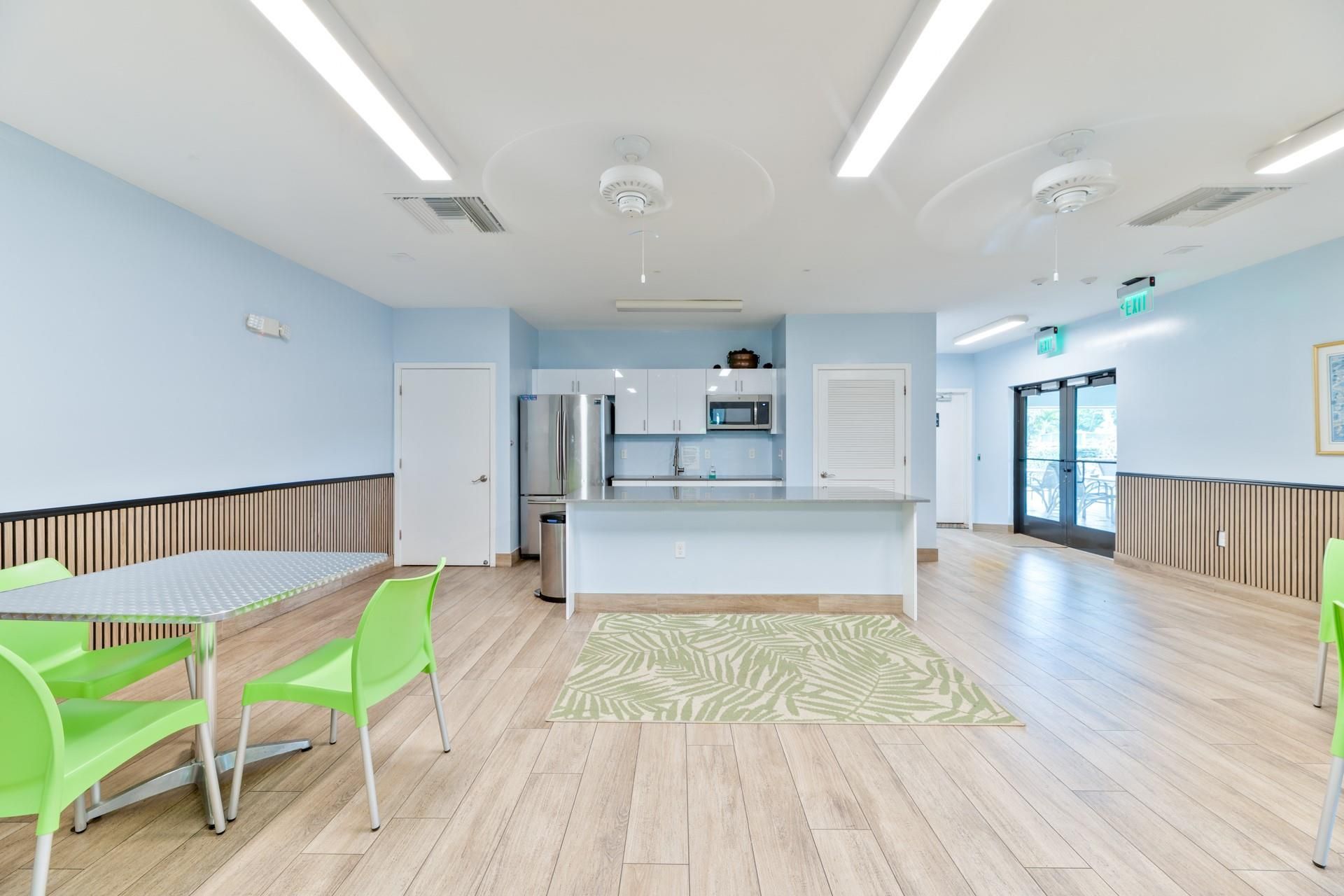 2950 N Palm Aire Drive, Unit 401, Pompano Beach, FL 33069 Photo