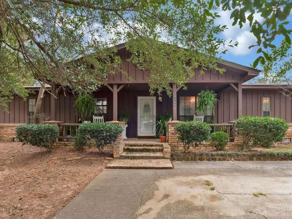 8185 Fleetwood Drive, Greenwood, LA 71033