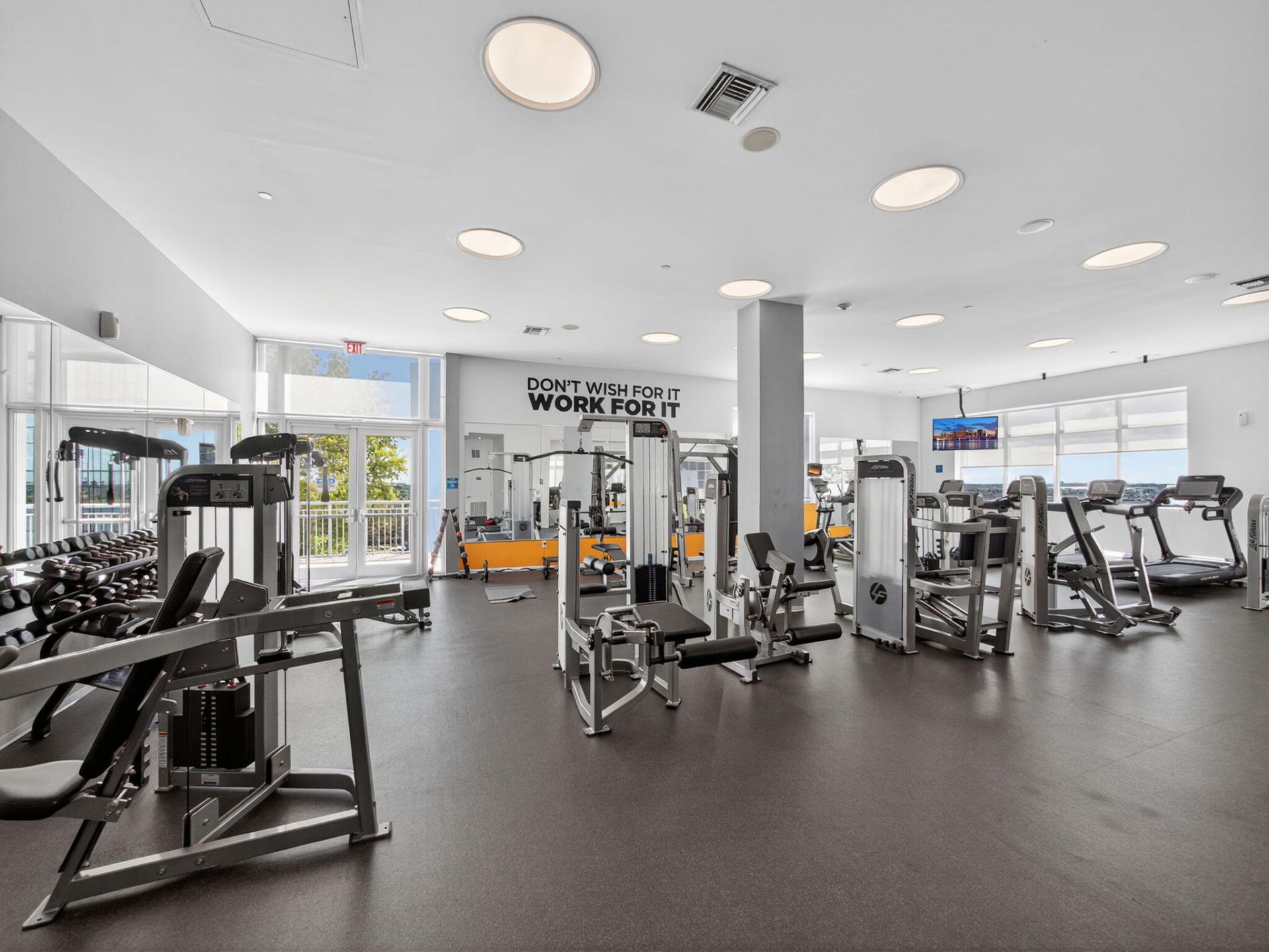 300 S Australian Avenue, Unit 1606, West Palm Beach, FL 33401 Photo