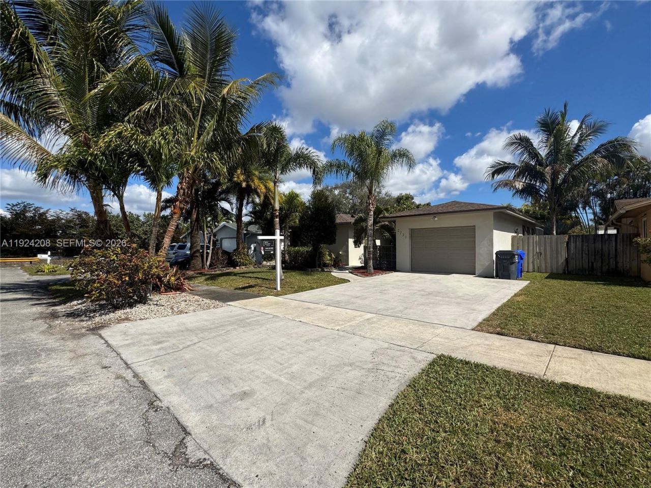2731 N 72nd Way, Hollywood, FL 33024 Photo