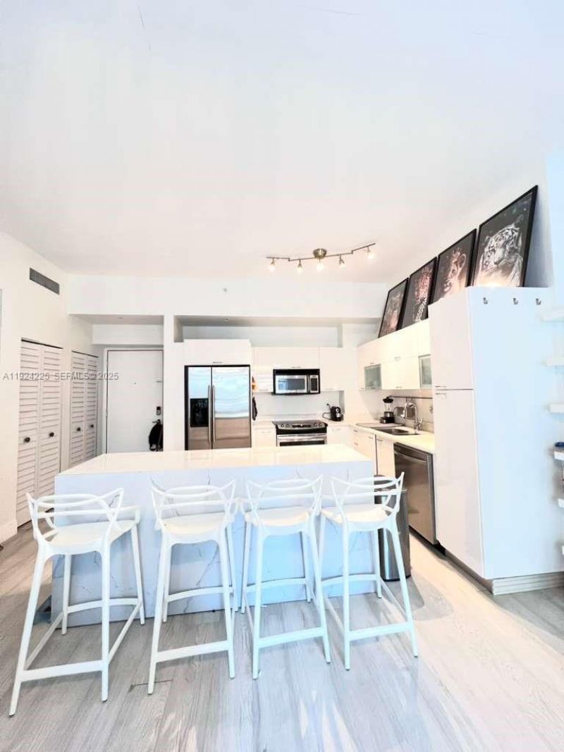 133 NE 2nd Ave, Unit 208, Miami, FL 33132 Photo