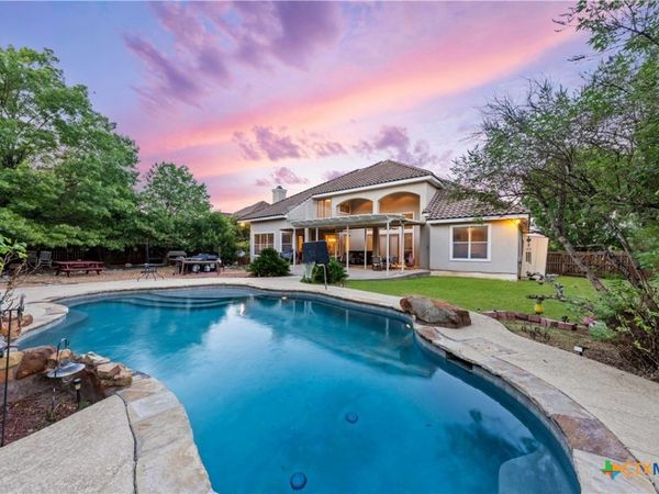 30900 Woodbine Way, Boerne, TX 78015