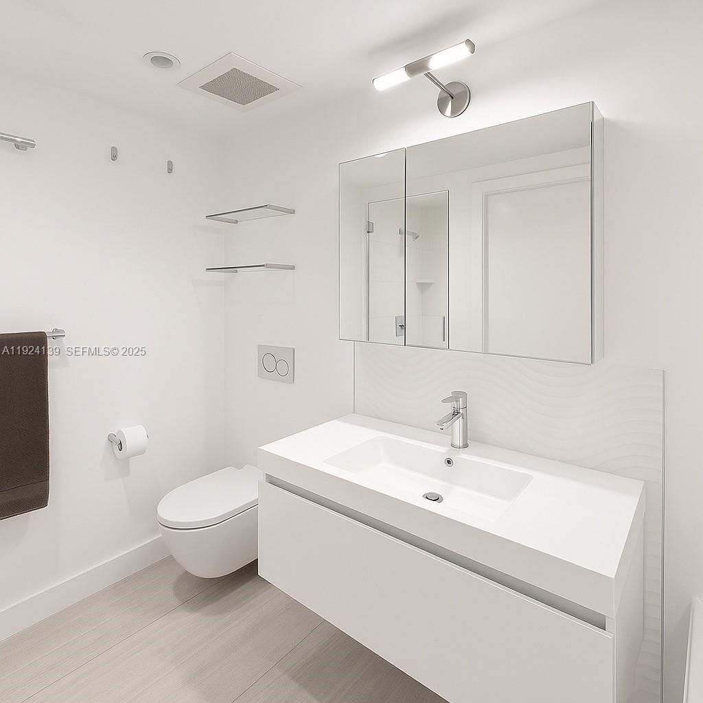 2301 Collins Ave, Unit 636, Miami Beach, FL 33139 Photo