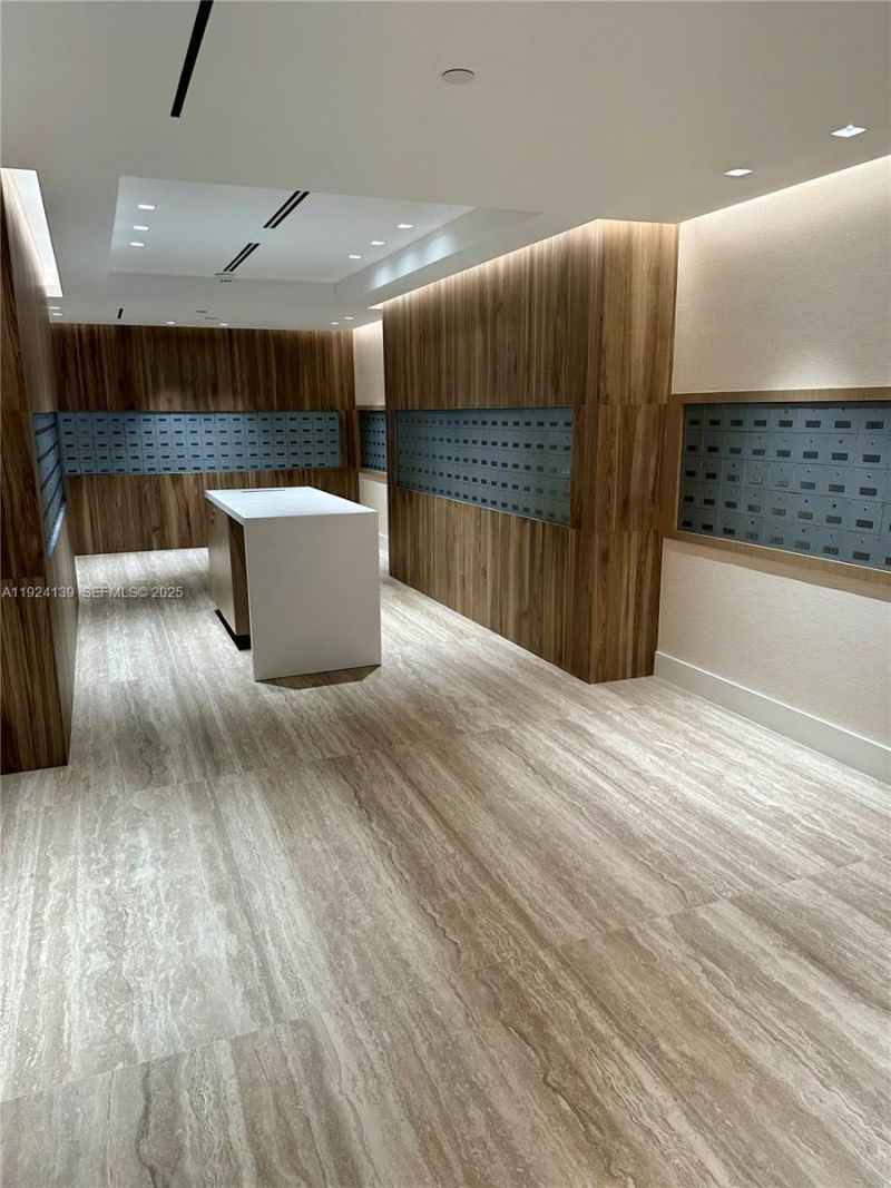 2301 Collins Ave, Unit 636, Miami Beach, FL 33139 Photo