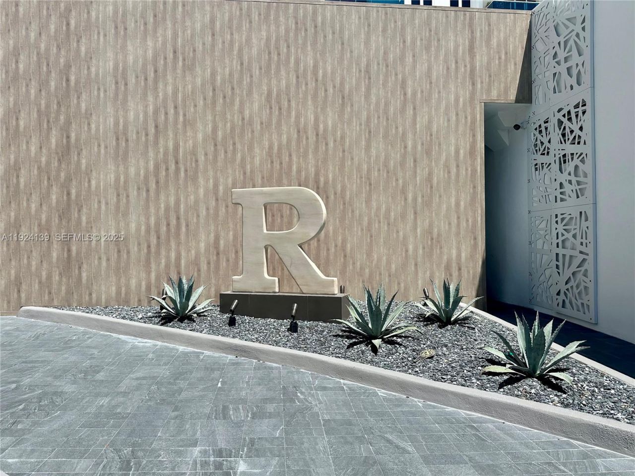 2301 Collins Ave, Unit 636, Miami Beach, FL 33139 Photo