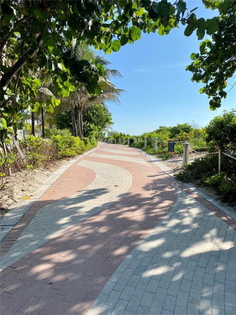 2301 Collins Ave, Unit 636, Miami Beach, FL 33139 Photo