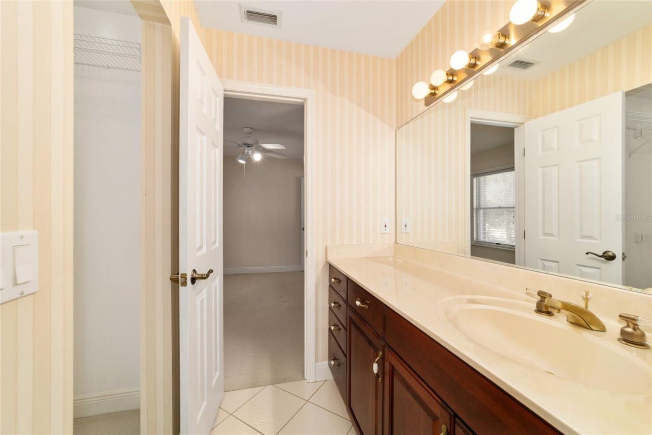 1570 SE 73rd Place, Ocala, FL 34480 Photo