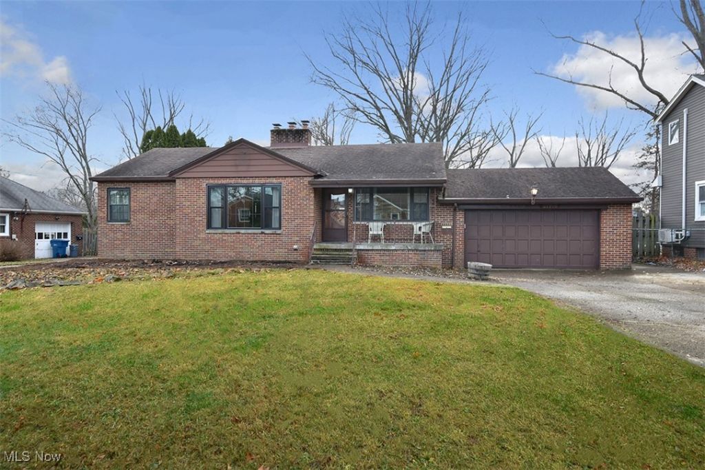 21775 Hillsdale Avenue, Cleveland, OH 44126 Main Photo