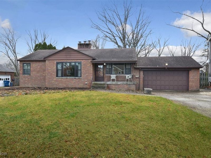 21775 Hillsdale Avenue, Cleveland, OH 44126 Photo 1