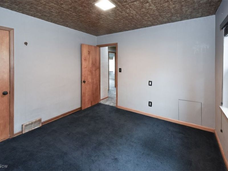 21775 Hillsdale Avenue, Cleveland, OH 44126 Photo 15