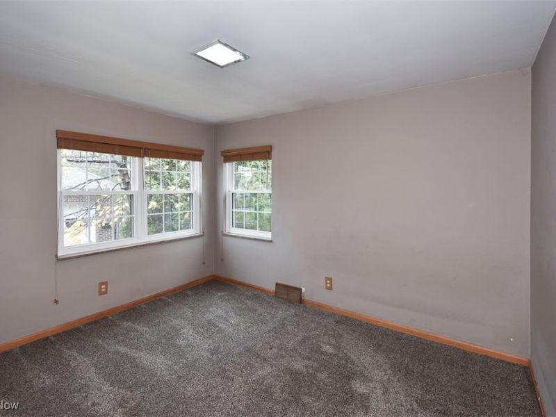 21775 Hillsdale Avenue, Cleveland, OH 44126 Photo 21