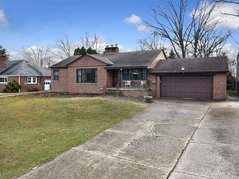 21775 Hillsdale Avenue, Cleveland, OH 44126 Photo 3