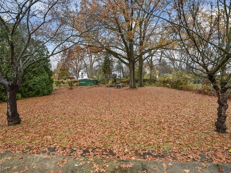 21775 Hillsdale Avenue, Cleveland, OH 44126 Photo 40