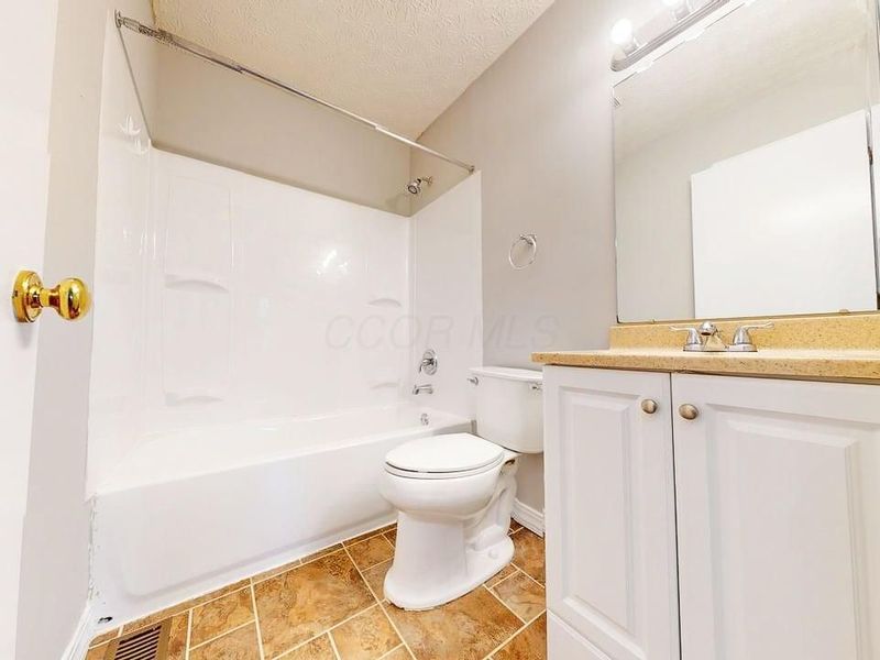 5854 Haddingtonshire Lane, Dublin, OH 43016 Photo 17