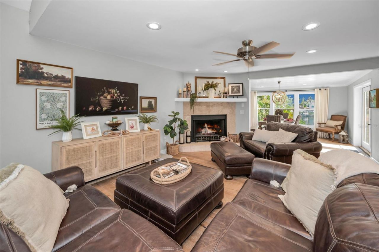 110 Carlyle Circle, Palm Harbor, FL 34683 Photo